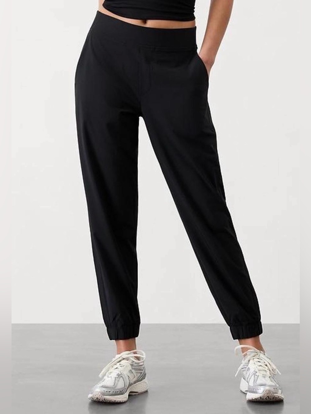 Athleta Brooklyn Lined Jogger Pants Black Travel Commuter Size 6